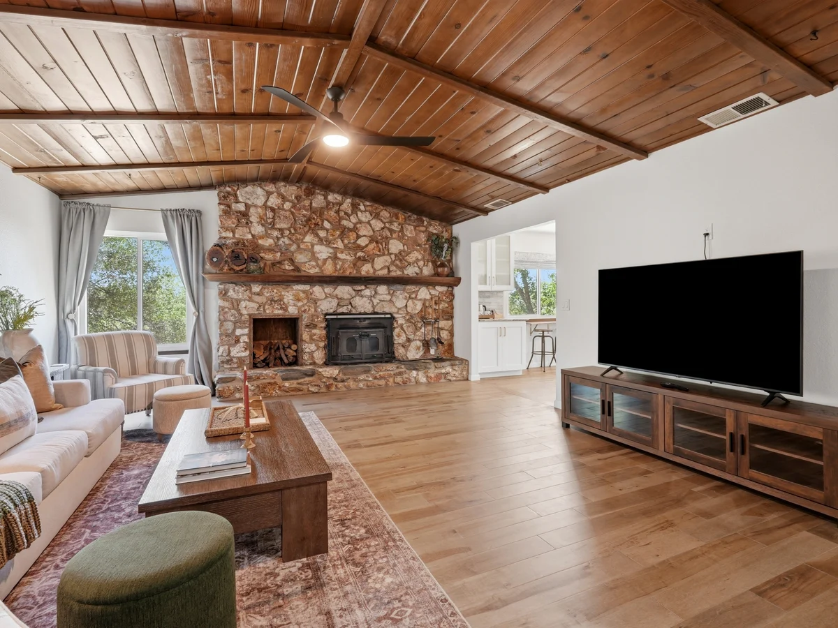 Circle V Ranch property photo 4