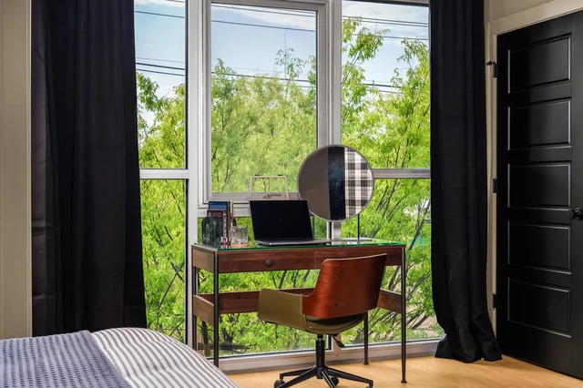 BEDROOM image 1