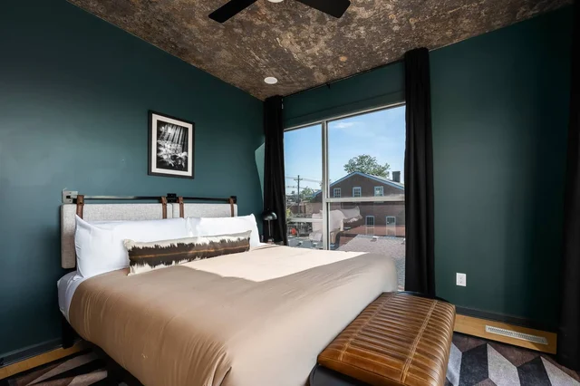 BEDROOM image 1