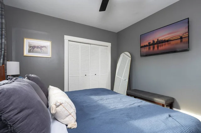 BEDROOM image 1