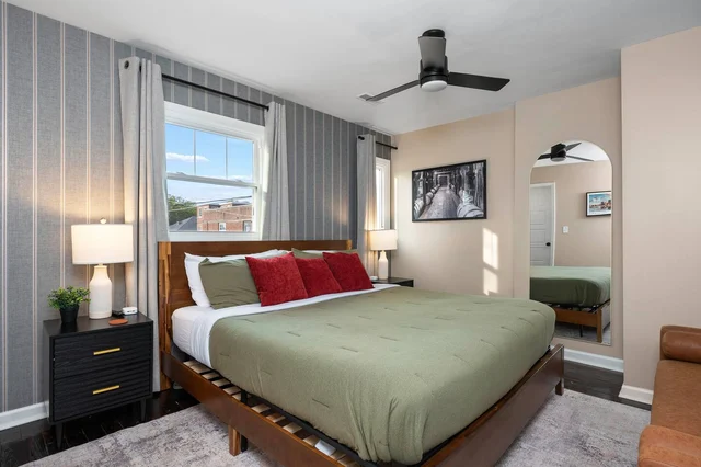 BEDROOM image 1