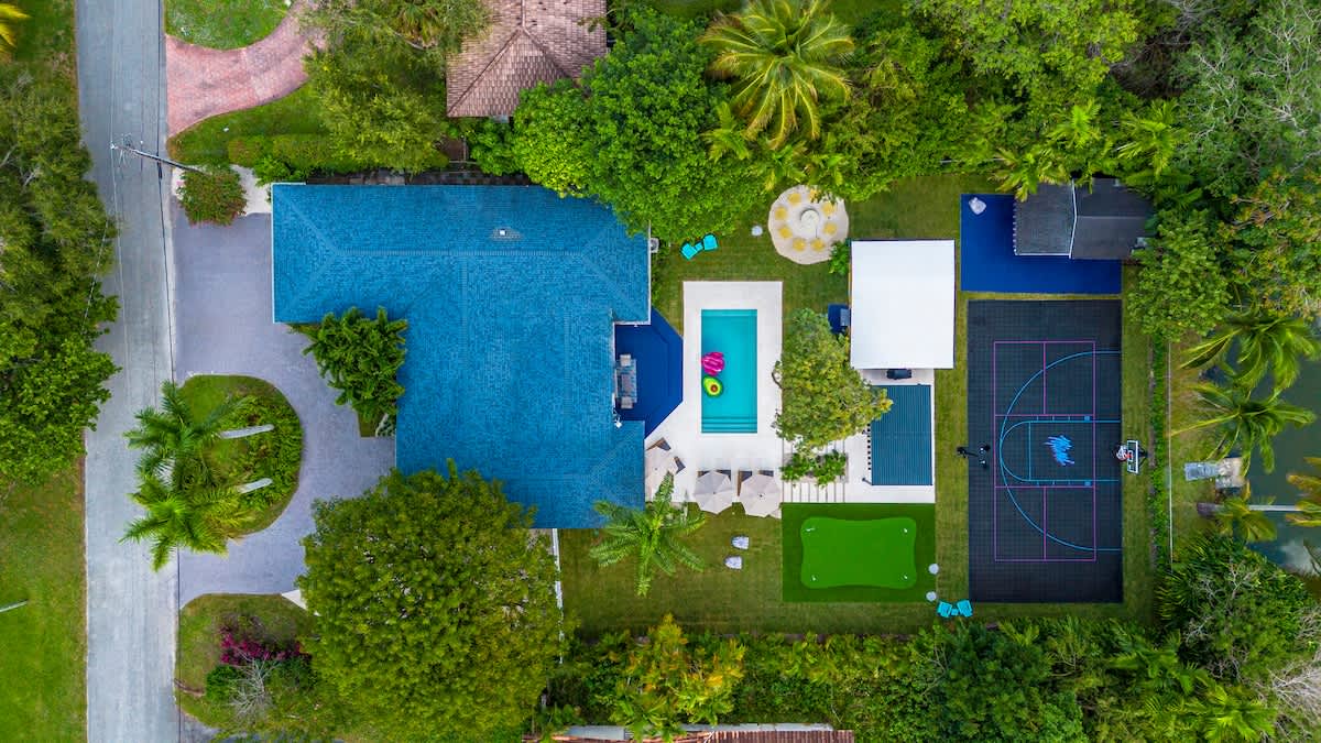 Home in North Miami property photo 2