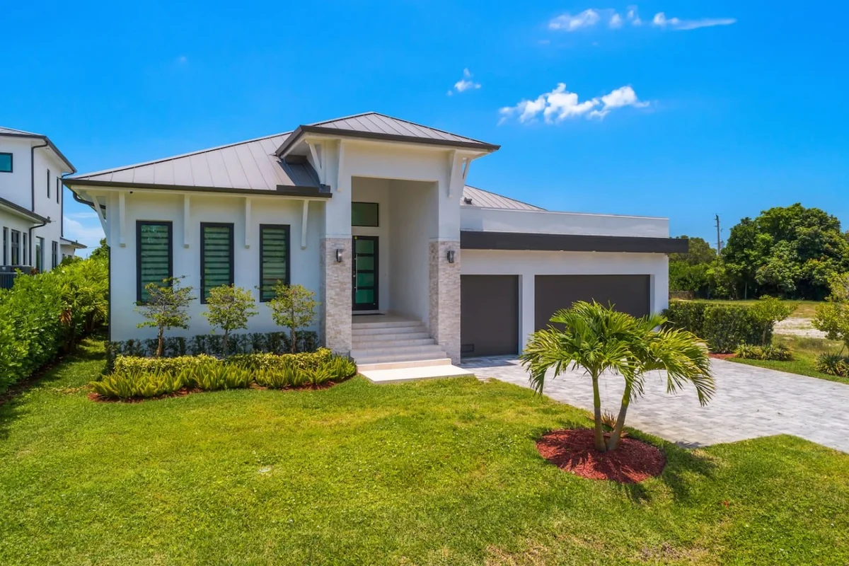 Naples Grand Luxury Escape | New Build | Pool & Spa #9