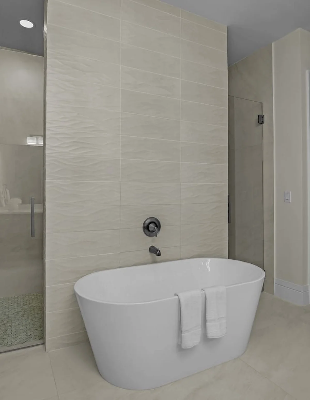Naples Grand Luxury Escape | New Build | Pool & Spa #49