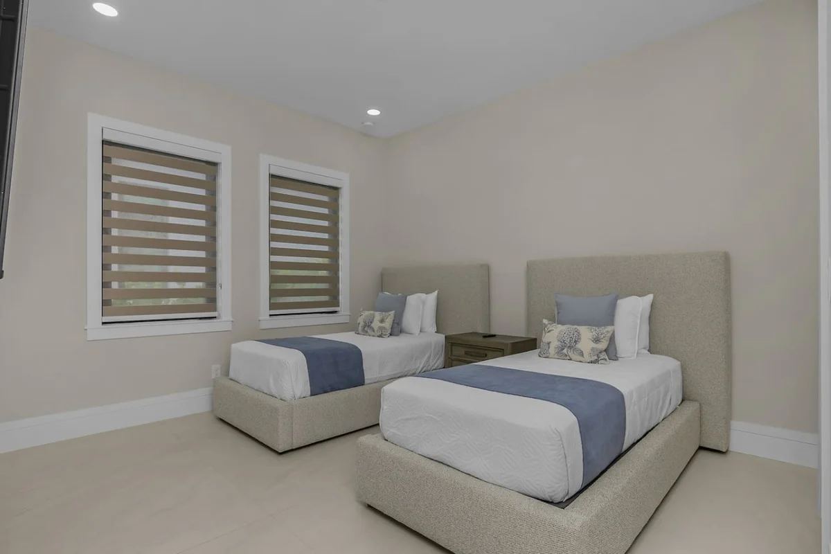 Naples Grand Luxury Escape | New Build | Pool & Spa #52