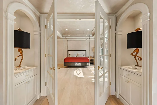 Bedroom 1 image 1