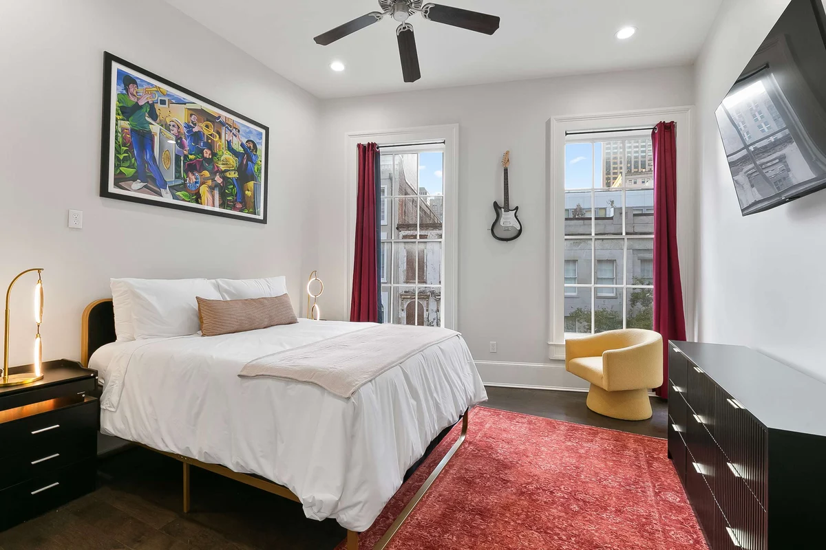 Bedroom 1 image 1
