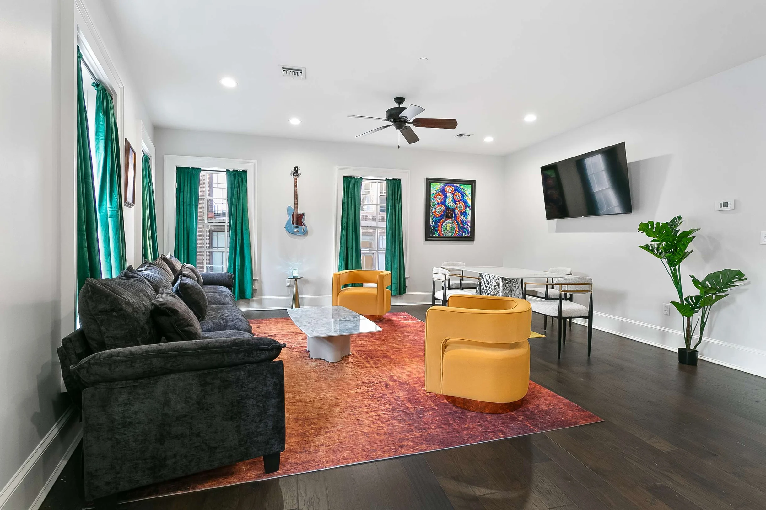 The Melody Hotel Funk Room Luxury Suite, Real NOLA #15