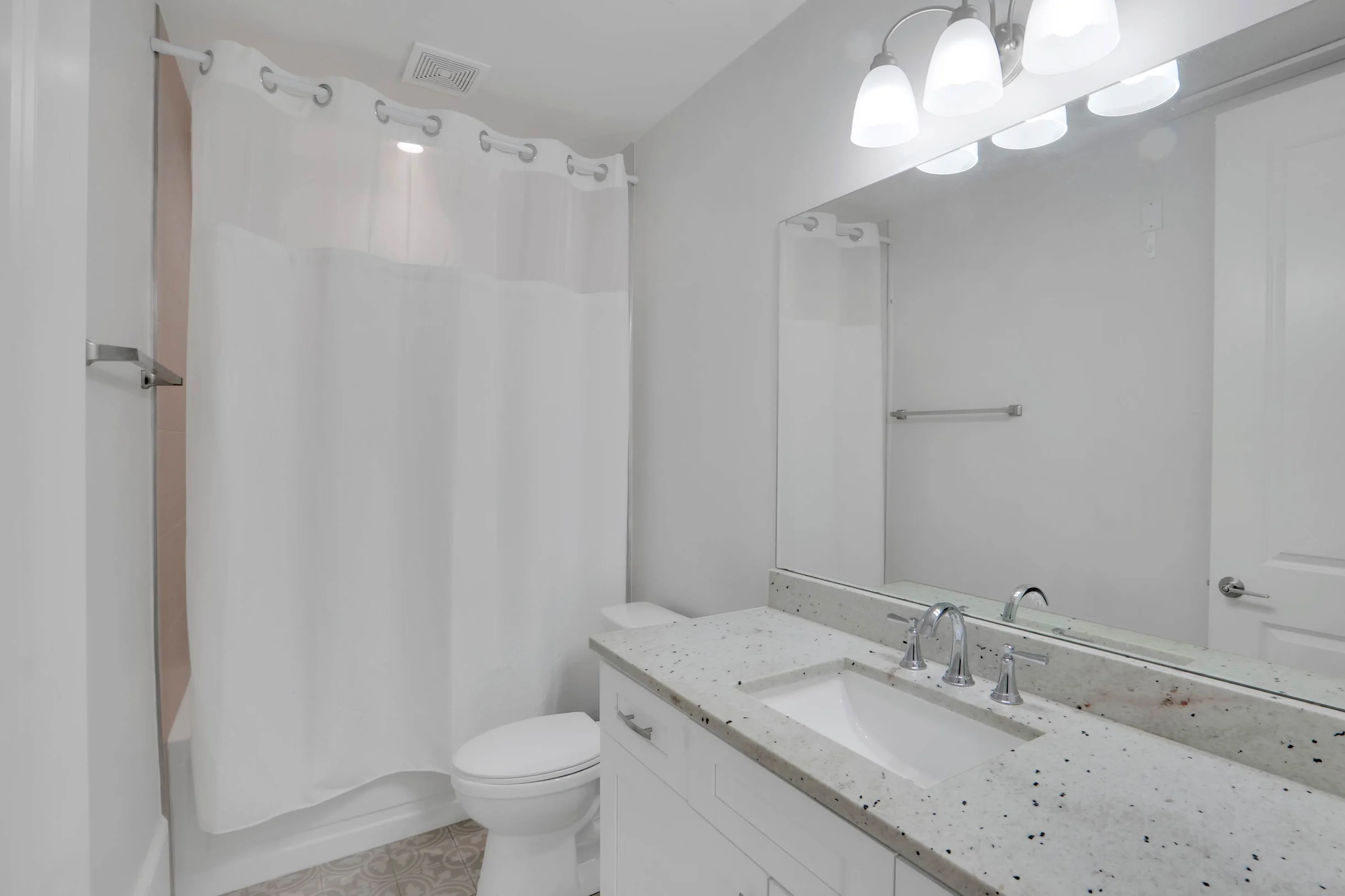Luxury CBD Suite in Prime New Orleans Location #11