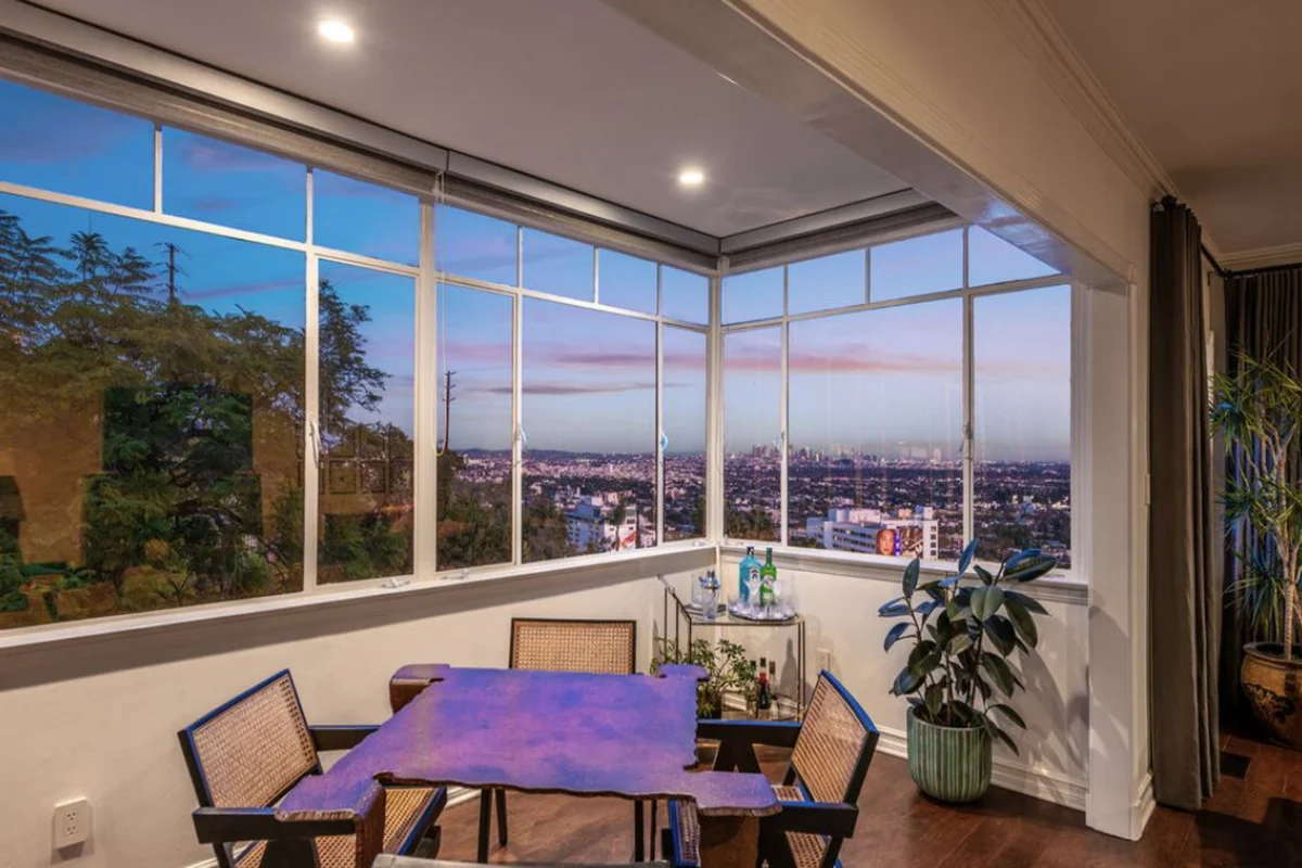 Property in Hollywood Hills, Los Angeles property photo 4