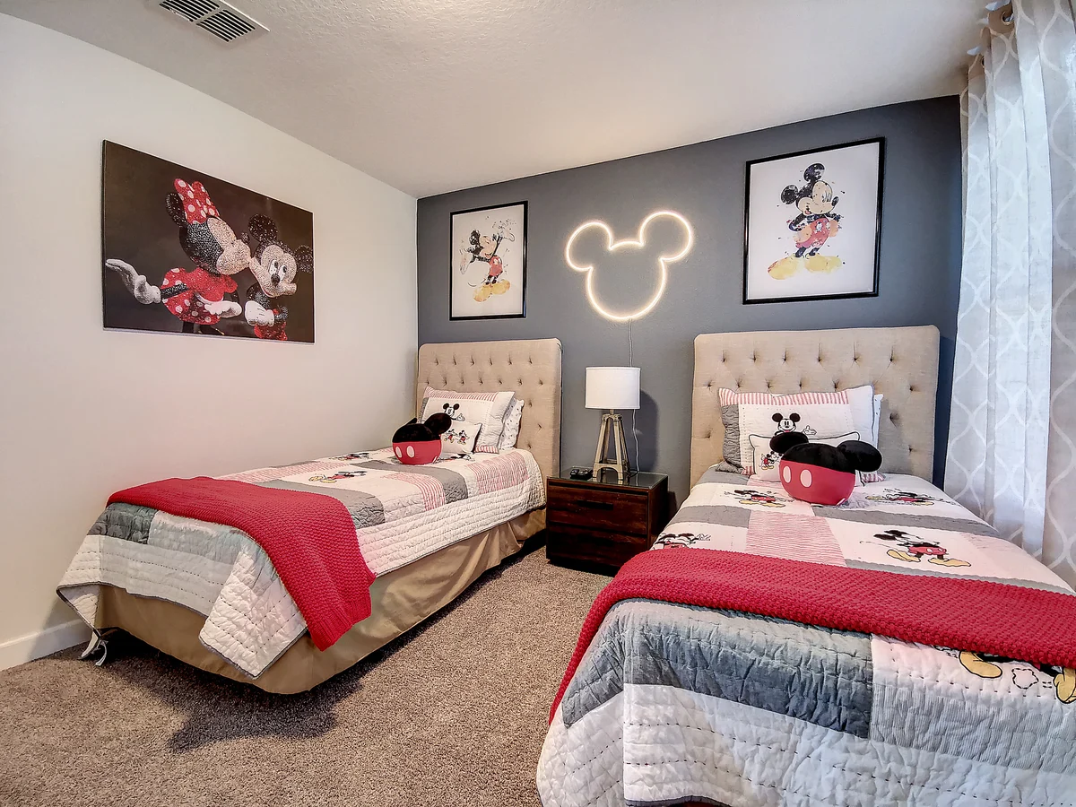 Bedroom 3 image 1