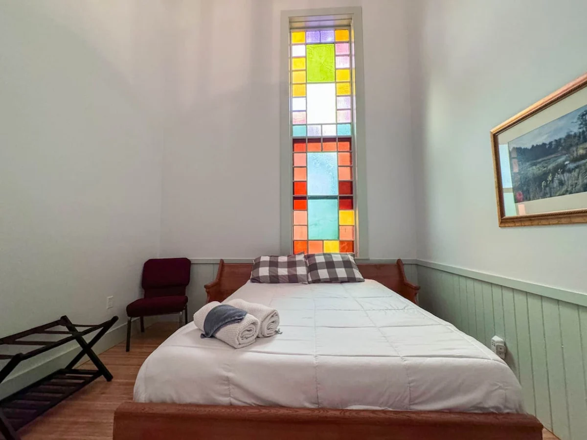 1826 Conway Renovated Church | 5 Bdrm, Pond Access #23