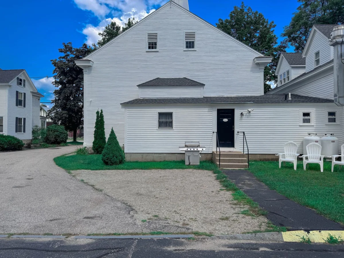 1826 Conway Renovated Church | 5 Bdrm, Pond Access #65