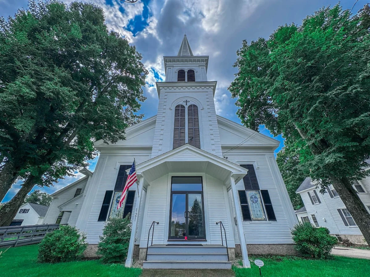 1826 Conway Renovated Church | 5 Bdrm, Pond Access #73