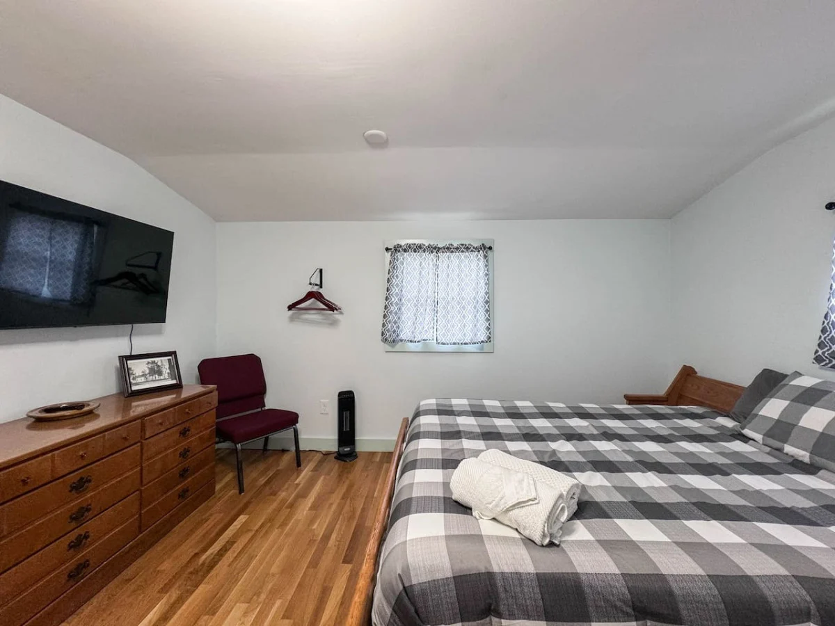 1826 Conway Renovated Church | 5 Bdrm, Pond Access #34