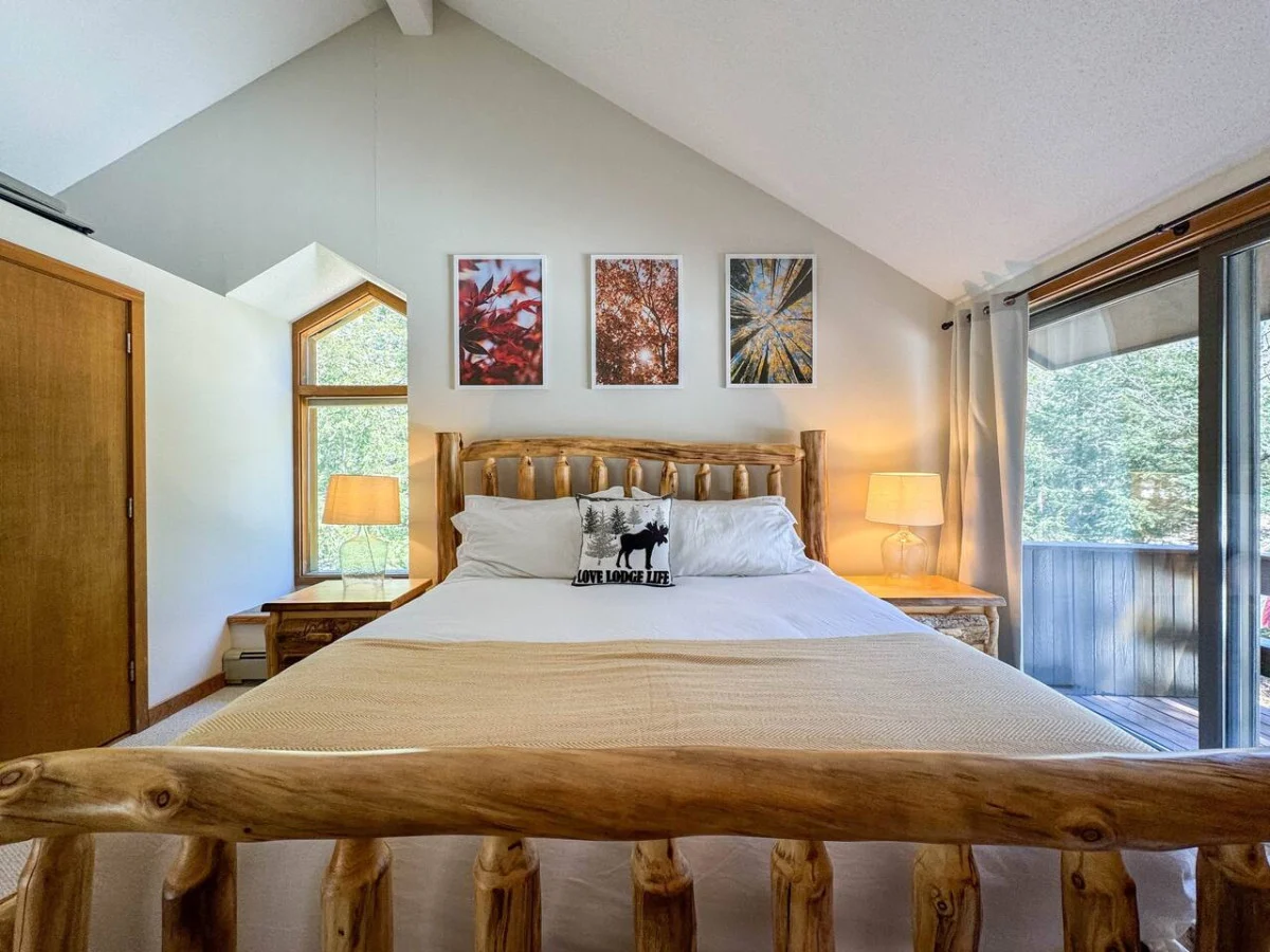 Attitash Heights | Ski in/out Getaway with Pool #25