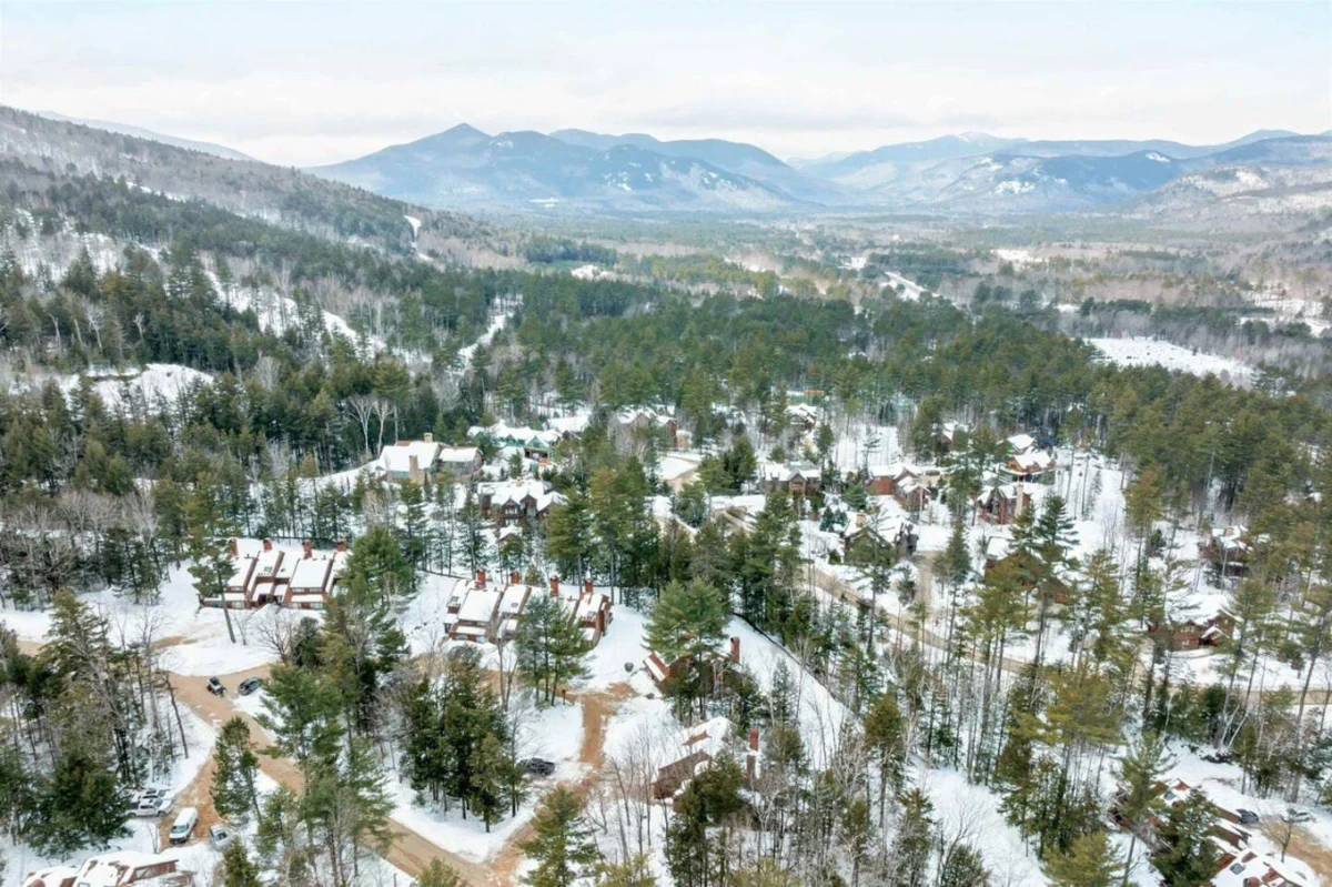 Attitash Heights | Ski in/out Getaway with Pool #54