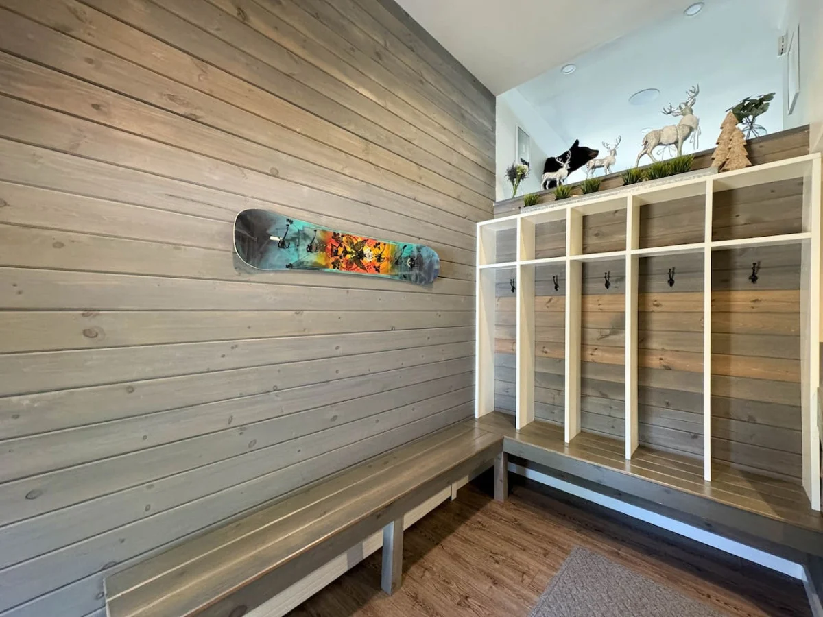 Attitash Heights | Ski in/out Getaway with Pool #37