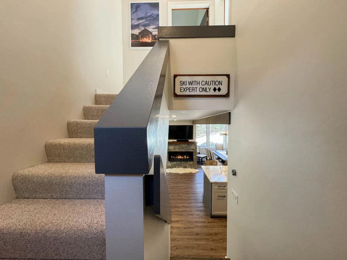 Attitash Heights | Ski in/out Getaway with Pool #42