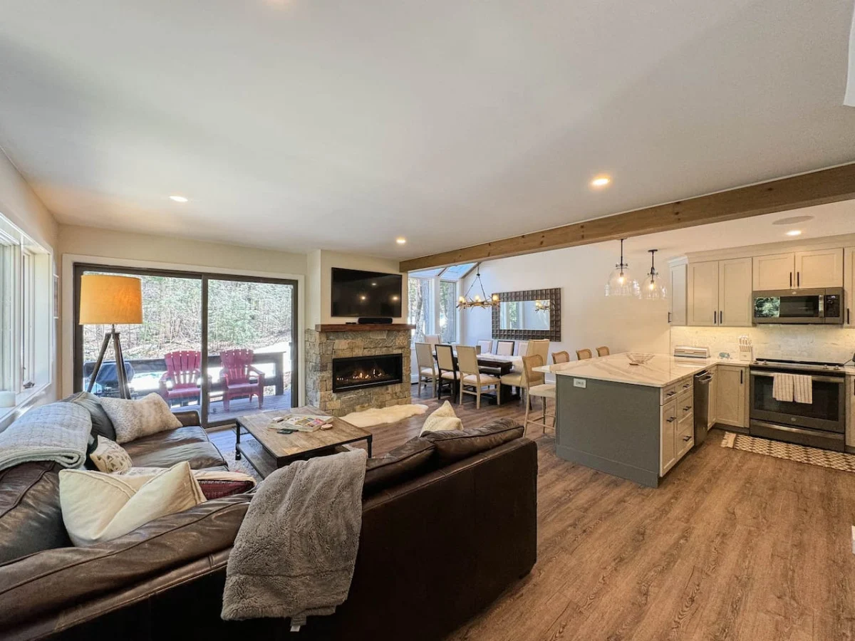 Attitash Heights | Ski in/out Getaway with Pool #43