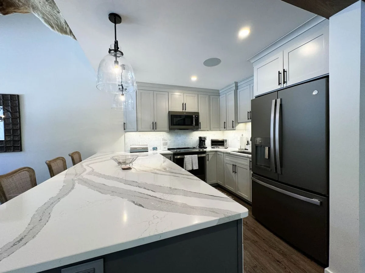 Attitash Heights | Ski in/out Getaway with Pool #34
