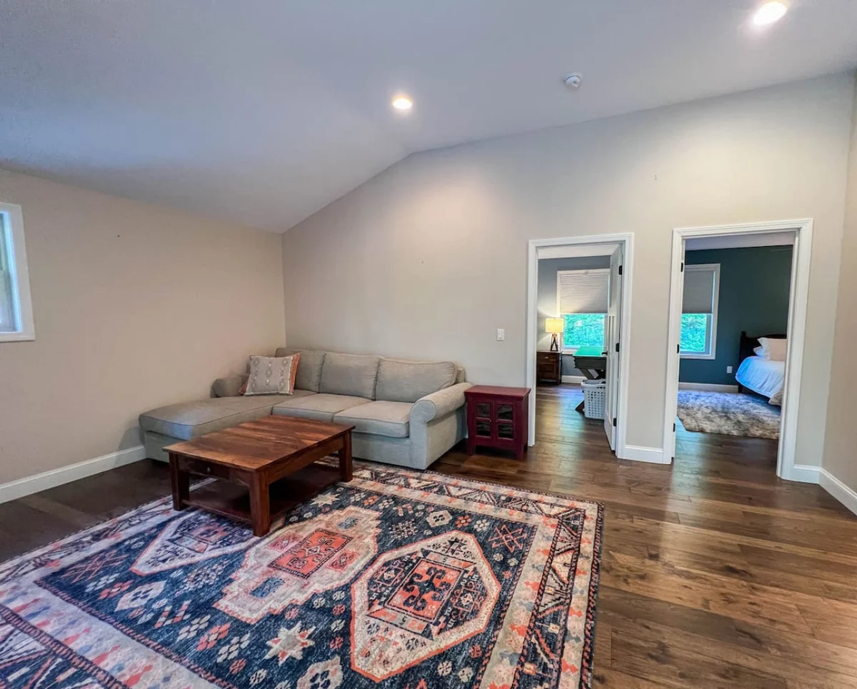 Bear Mountain House | Luxury, Hot Tub, Fireplace #11