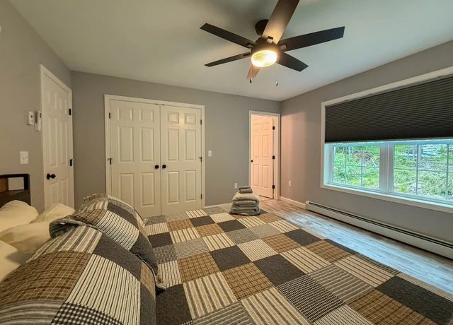 Bedroom 1 image 1