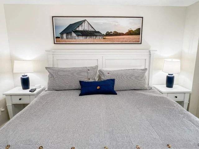 Bedroom 1 image 1