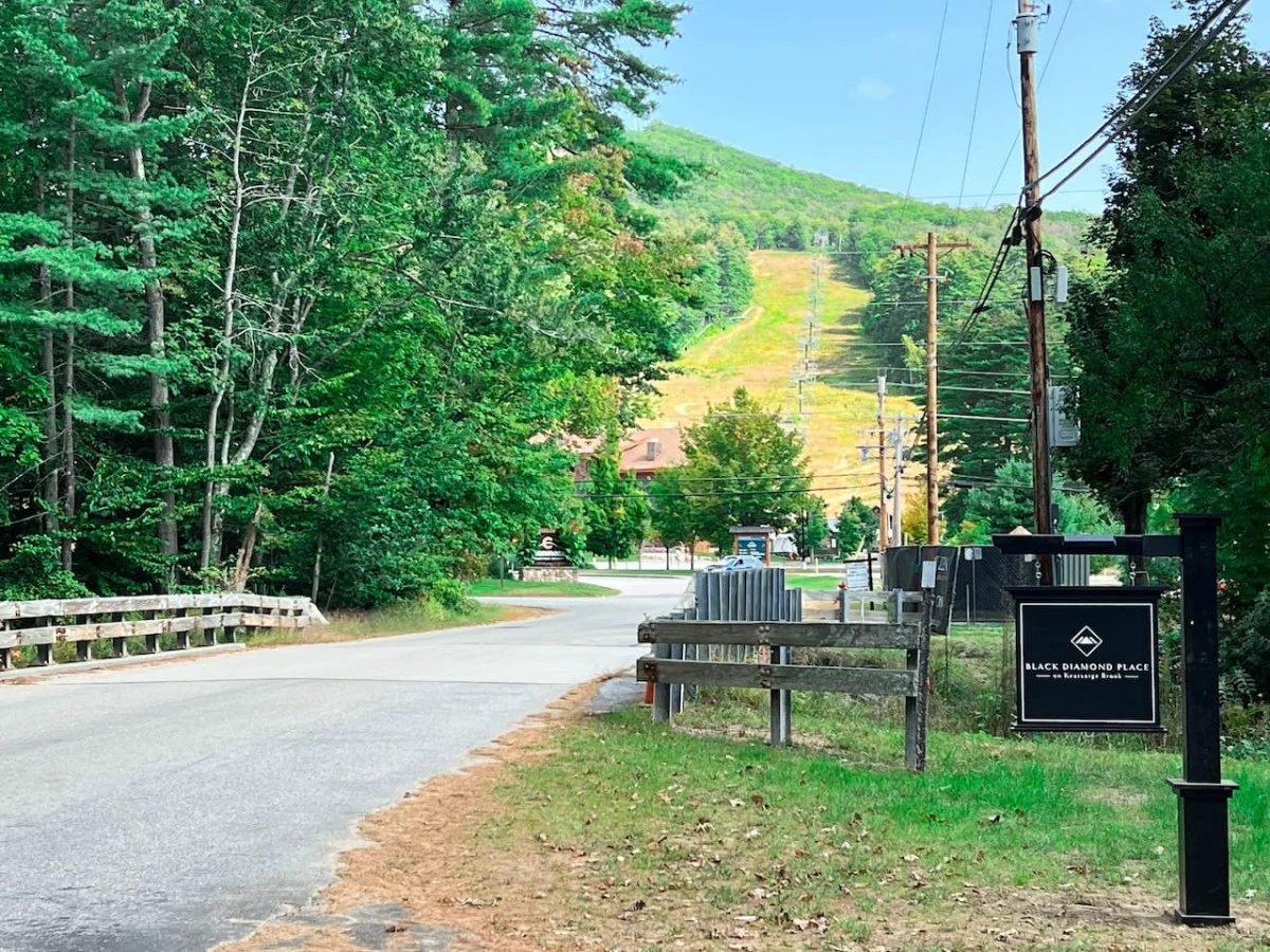 Black Diamond @ Cranmore Mt. | Brand new | Hot Tub #64