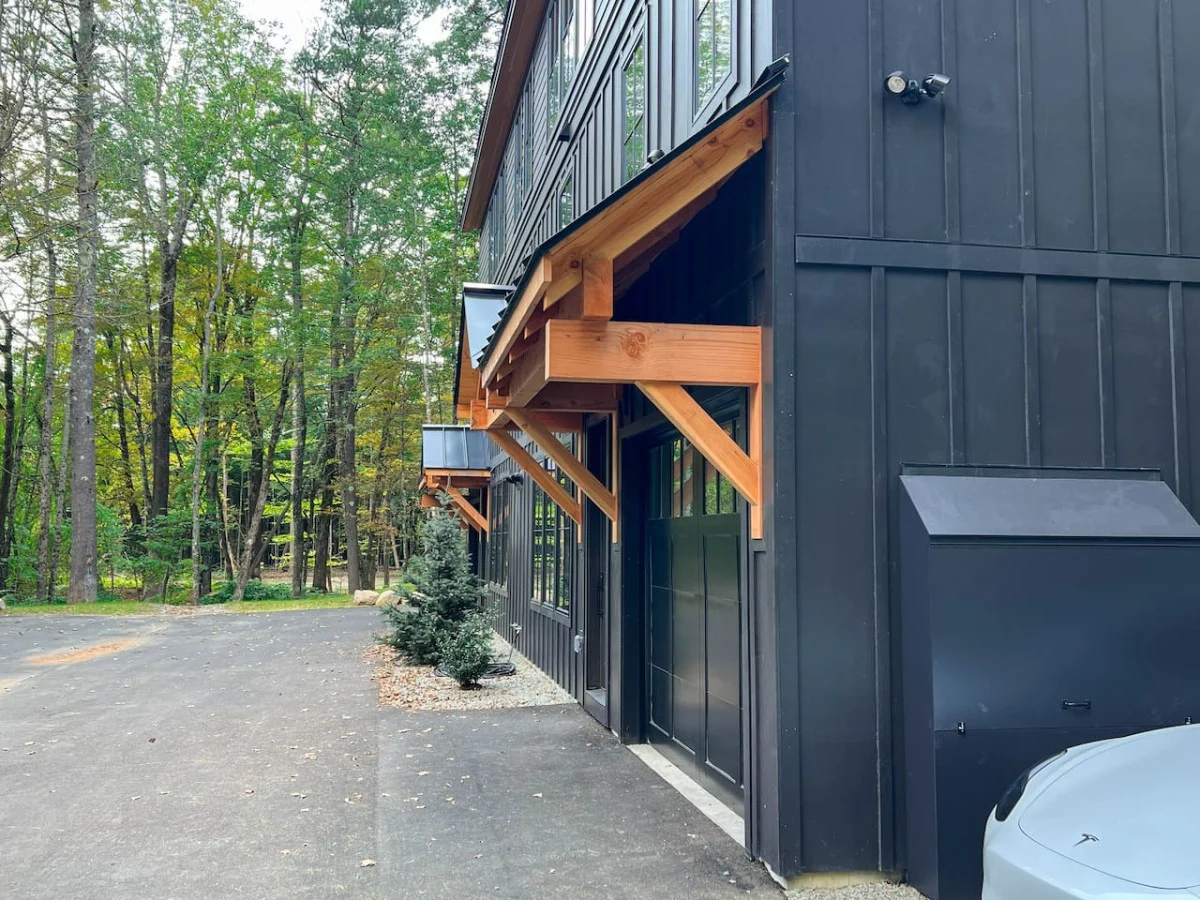 Black Diamond @ Cranmore Mt. | Brand new | Hot Tub #69