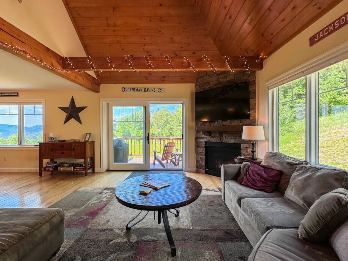 Black Mountain Ski in/out Home | Views + Hot tub! #2