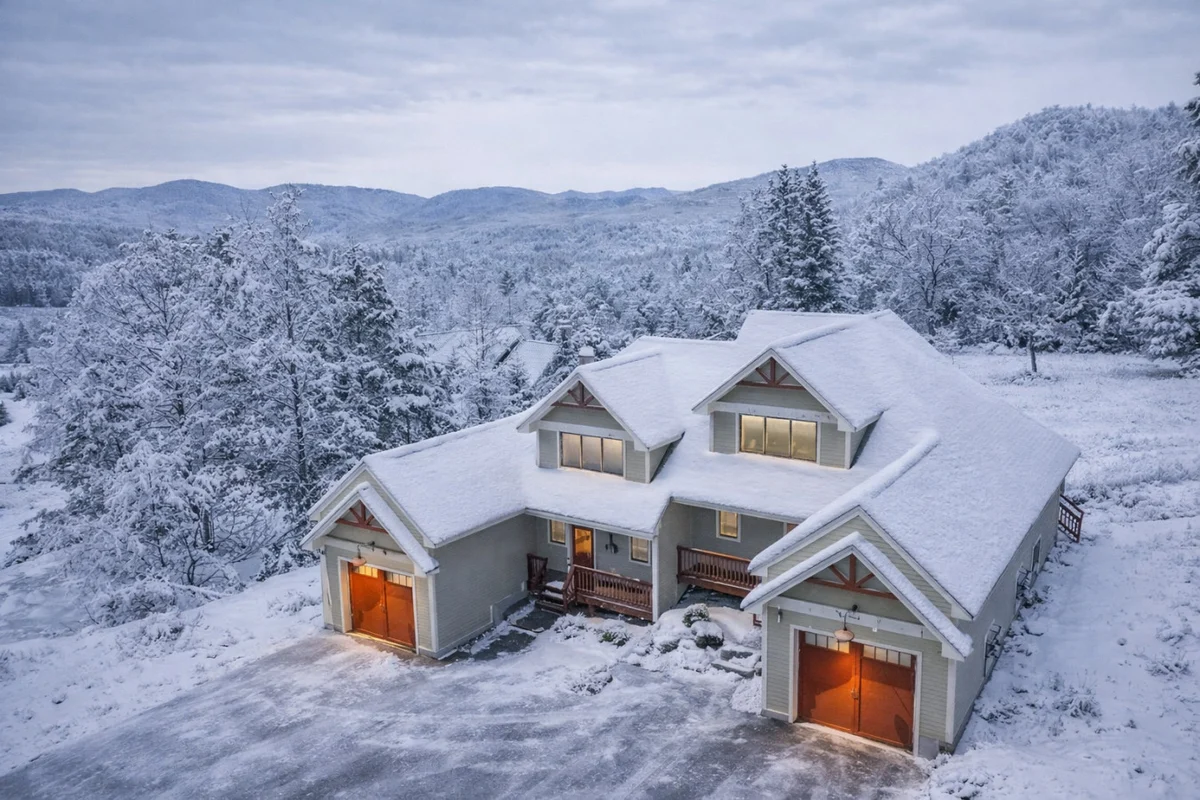 Black Mountain Ski in/out Home | Views + Hot tub! #65