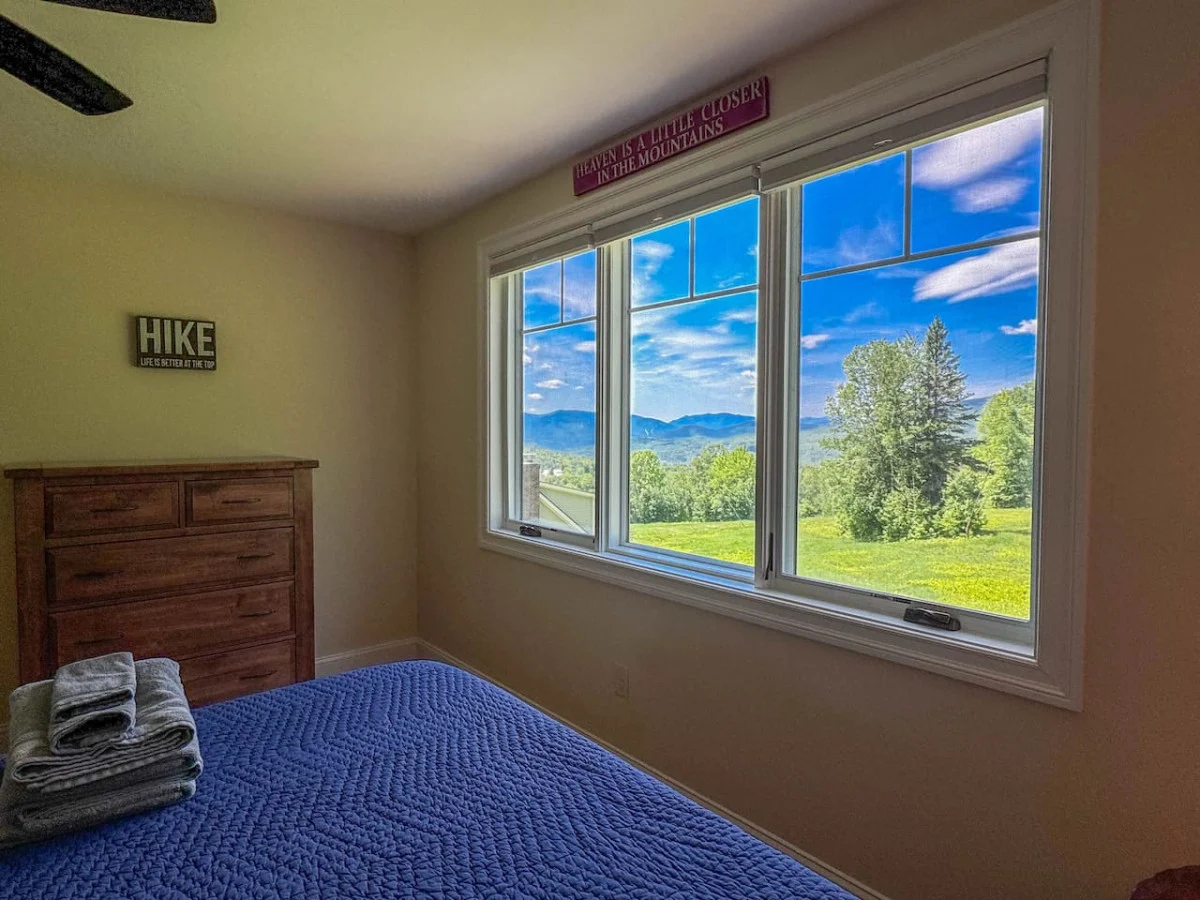 Black Mountain Ski in/out Home | Views + Hot tub! #72
