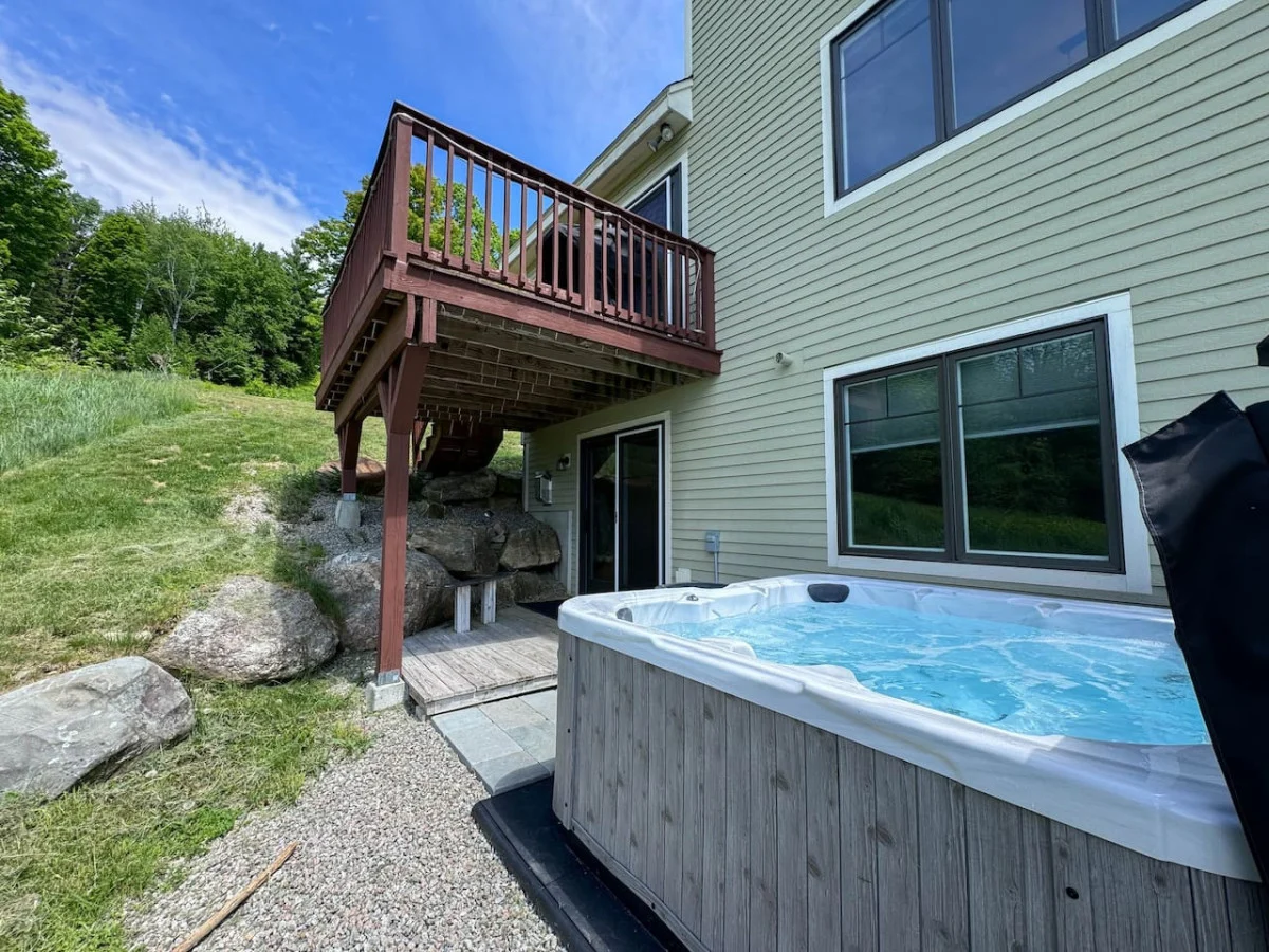 Black Mountain Ski in/out Home | Views + Hot tub! #53