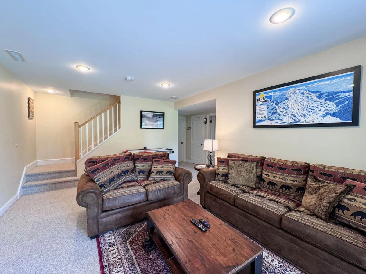 Black Mountain Ski in/out Home | Views + Hot tub! #50