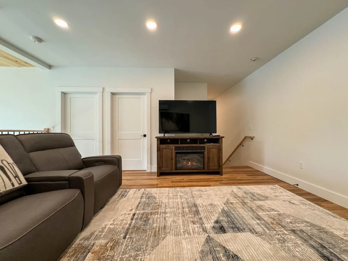Cranmore | Brand New | 2-Story | Base of Mt | Pool #28