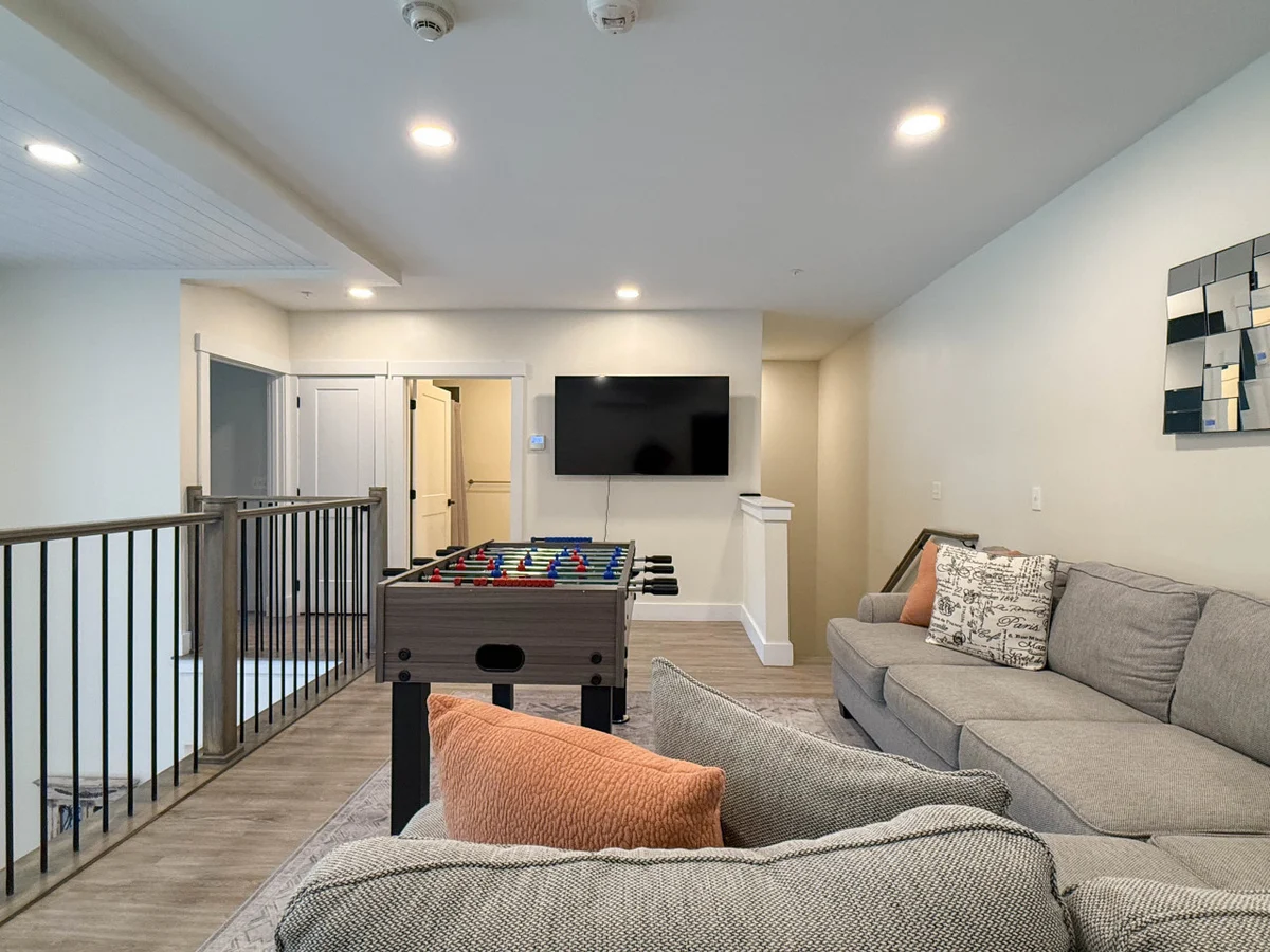 Cranmore Escape | Modern, Walk to Town, Pool! #49
