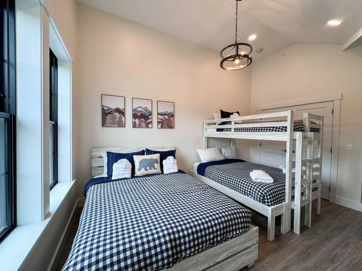 Cranmore Escape | Modern, Walk to Town, Pool! #20