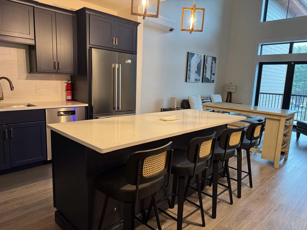 Cranmore Escape | Modern, Walk to Town, Pool! #51