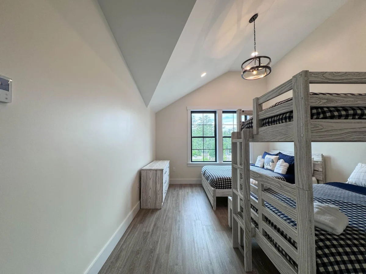 Cranmore Escape | Modern, Walk to Town, Pool! #37