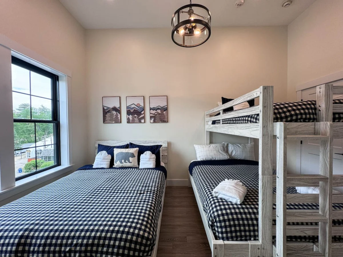 Cranmore Escape | Modern, Walk to Town, Pool! #52
