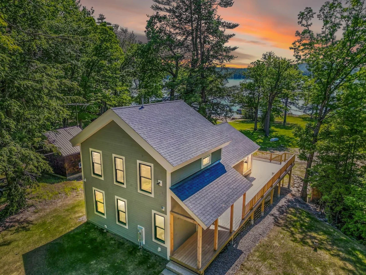 Dreamland | Luxe Waterfront Villa, Hot tub + Sauna #81
