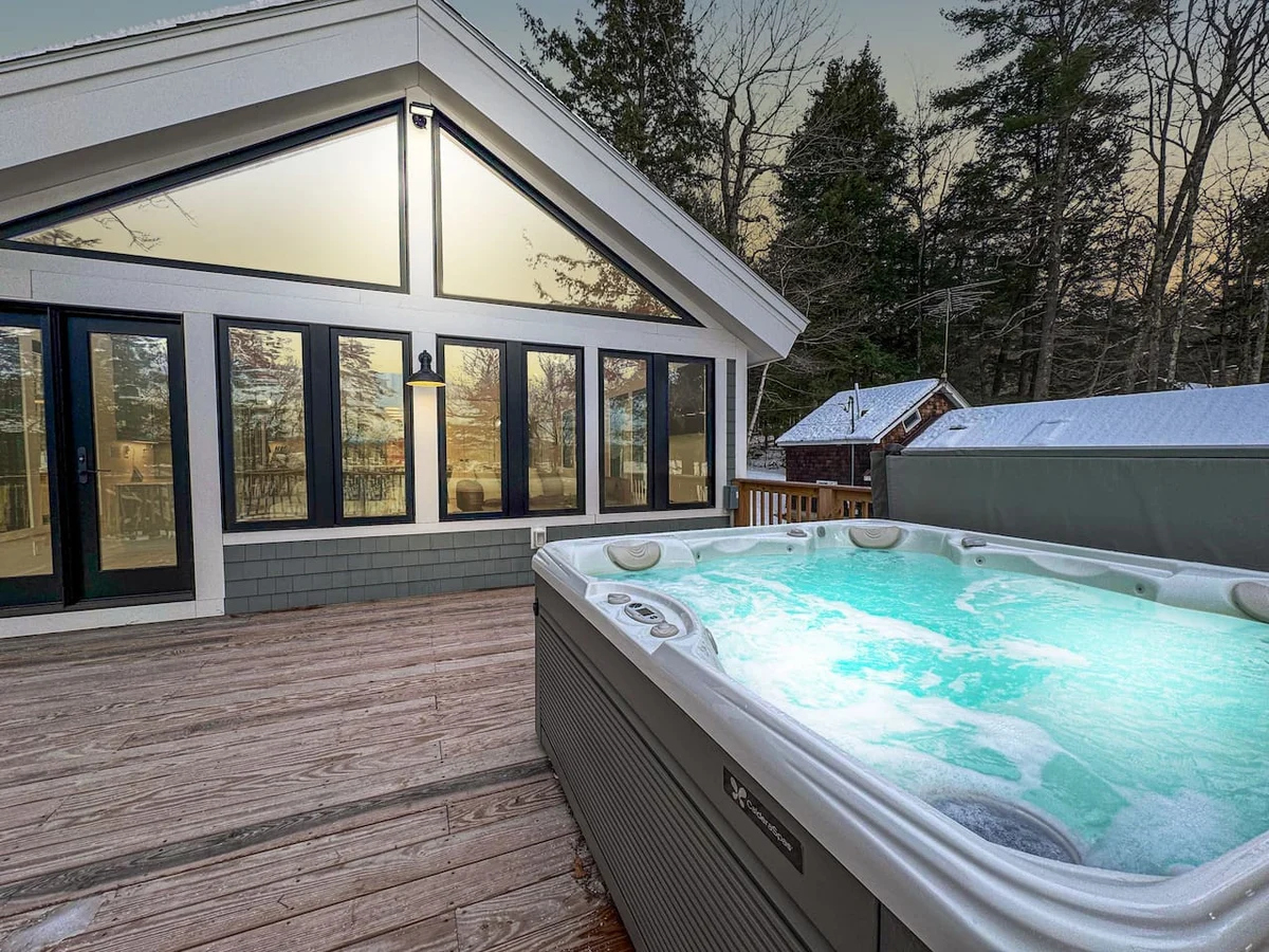 Dreamland | Luxe Waterfront Villa, Hot tub + Sauna #57