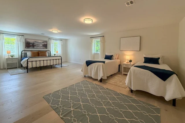 Bedroom 1 image 1