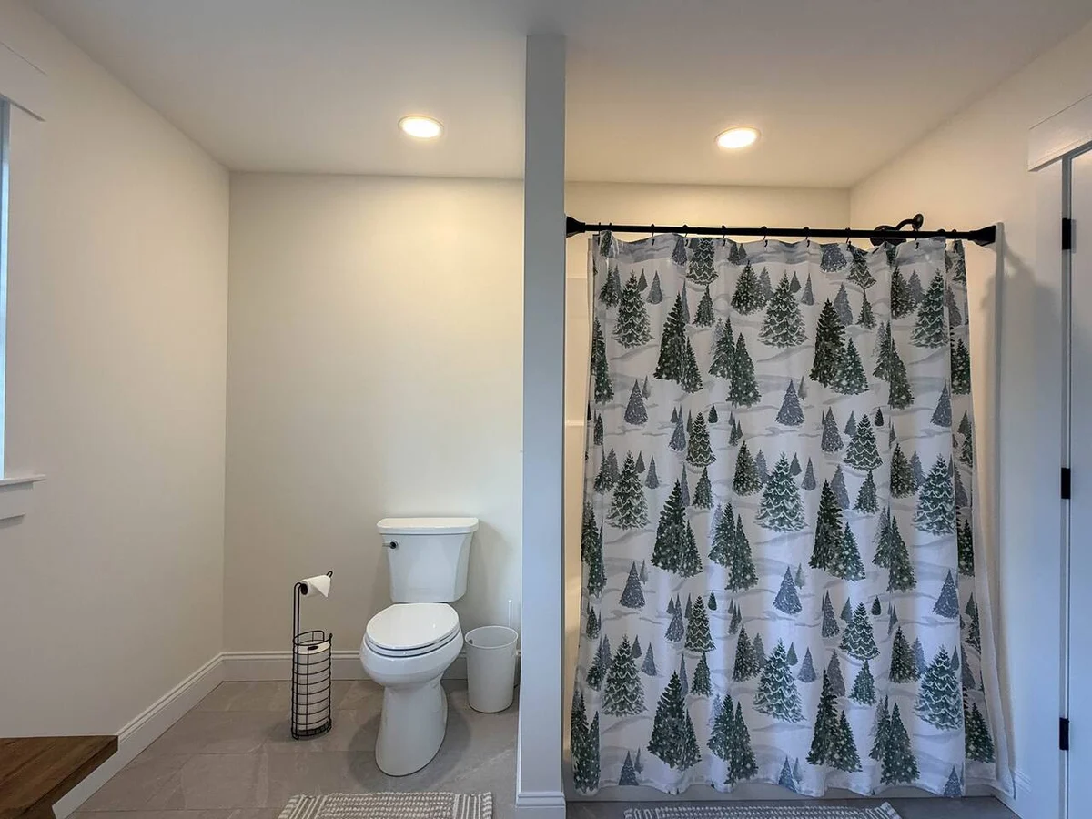Hemlock Hideaway | 4500 ft.² New Build w/ Hot Tub #90