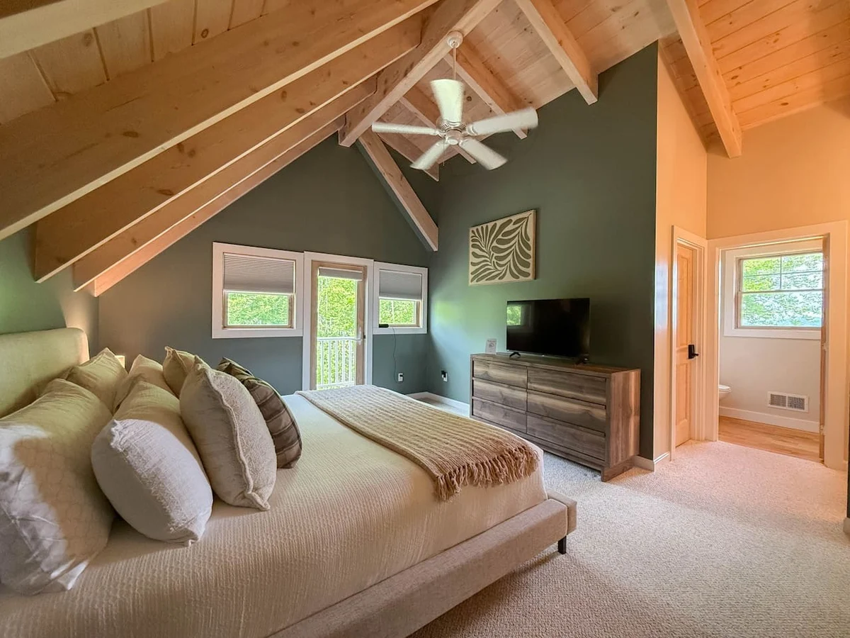 Highpoint Hideaway | Incredible Views on 5 Acres #7