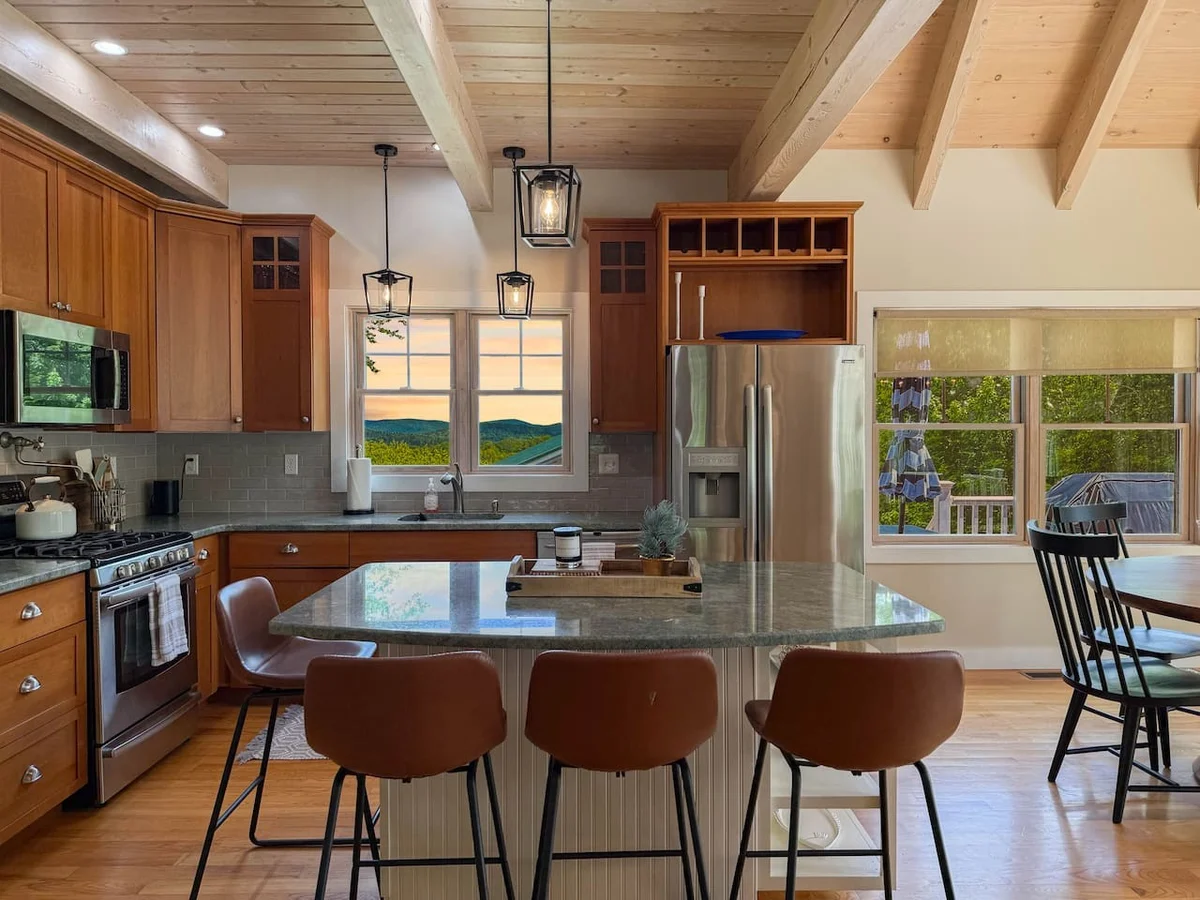 Highpoint Hideaway | Incredible Views on 5 Acres #36