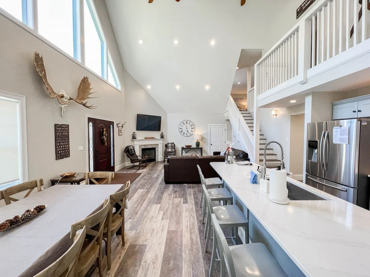 Luxe Mountain Home | River, Cranmore, Hot Tub #49