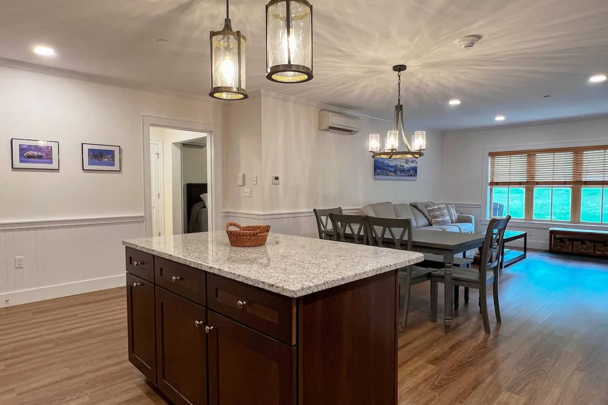 Luxe Ski In/Out | Pool, Hot tub, Hiking, N. Conway #43