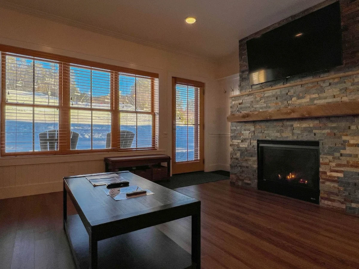 Luxe Ski In/Out | Pool, Hot tub, Hiking, N. Conway #18